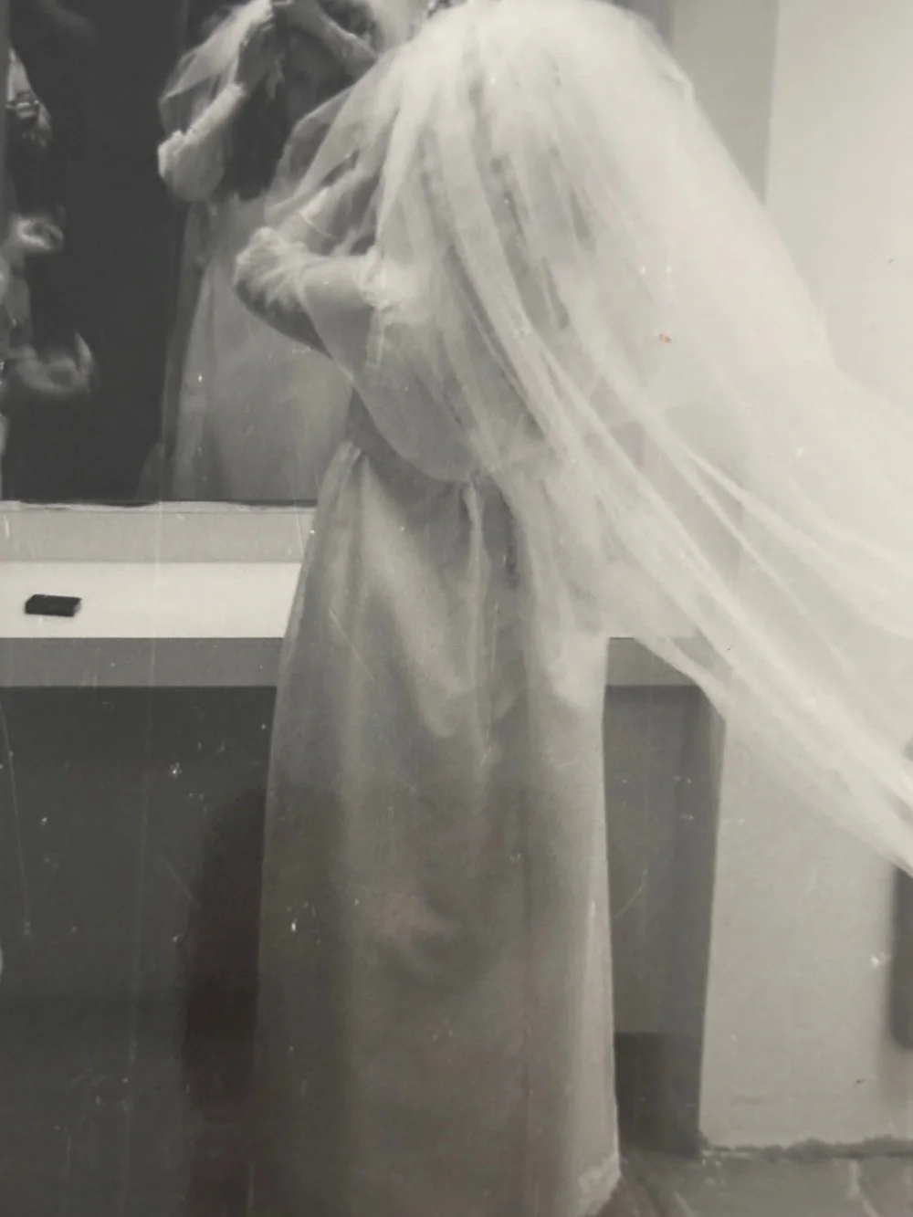 1971 Vintage Wedding Dress Vacuum packed box